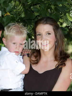 Noah and Princess Tessy of Luxembourg pose for the media at Chateau de Berg in Colmar-Berg, 27 June 2011. Photo: Albert Nieboer NETHERLANDS OUT Stock Photo