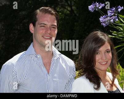 Prince Felix and Princess Alexandra pose for the media at Chateau de Berg in Colmar-Berg, 27 June 2011. Photo: Albert Nieboer  NETHERLANDS OUT Stock Photo