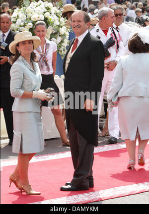 Dom Duarte Pio, Duke of Braganza, and his wife Duchess Isabel arrive for the religious wedding of Prince Albert II with Charlene Wittstock in the Prince's Palace in Monaco, 02 July 2011. Some 3500 guests are expected to follow the ceremony in the Main Courtyard of the Palace. Photo: Albert Nieboer Stock Photo