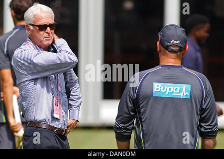 London, UK. 16th July, 2013. during the Australian team net and training session prior to the 2nd test match, at Lords Cricket Ground on July 16, 2013 in London, England. Credit:  Mitchell Gunn/ESPA/Alamy Live News Stock Photo