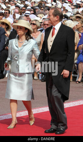 Dom Duarte Pio, Duke of Braganza, and his wife Duchess Isabel arrive for the religious wedding of Prince Albert II and Princess Charlene in the Prince's Palace in Monaco, 02 July 2011. Some 3500 guests are expected to follow the ceremony in the Main Courtyard of the Palace. Photo: Albert van der Werf Stock Photo