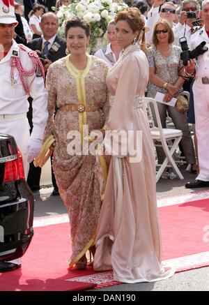 Princess Lalla Meryem of Morocco (L), sister of King Mohammed VI, is arriving for the religious wedding of Prince Albert II and Princess Charlene in the Prince's Palace in Monaco, 02 July 2011. Photo: Albert Nieboer Stock Photo