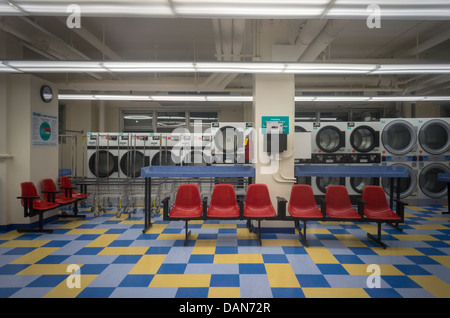 An empty laundry room in an apartment building in New York on Friday, July 12, 2013. (© Richard B. Levine) Stock Photo