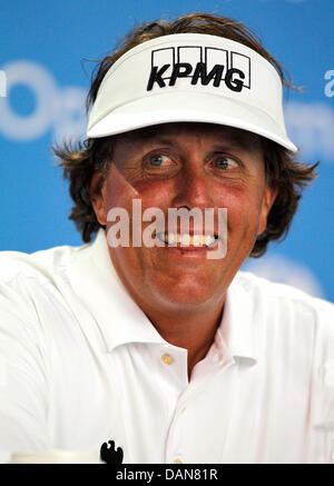 PHIL MICKELSON PRESS CONFERENCE MUIRFIELD EAST LOTHIAN SCOTLAND 16 July 2013 Stock Photo