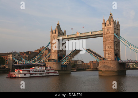 Dixie Queen, Tower Bridge, River Thames, London, UK Stock Photo