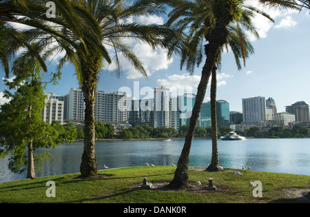 DOWNTOWN SKYLINE LAKE EOLA PARK ORLANDO FLORIDA USA Stock Photo