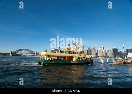 Sydney Harbour ferry approaching Balmain East Wharf, Sydney, Australia Stock Photo