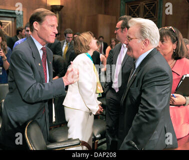 United States Senator Richard Blumenthal (Democrat of Connecticut), left, gives a thumbs-up to actor Martin Sheen, right, following Sheen's testimony at a hearing before the United States Senate Committee on the Judiciary Subcommittee on Crime and Terrorism on 'Drug and Veterans Treatment Courts: Seeking Cost-Effective Solutions for Protecting Public Safety and Reducing Recidivism' Stock Photo