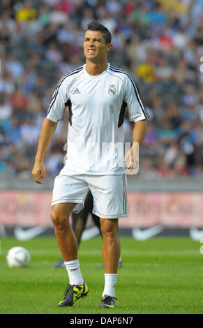 Real's Cristiano Ronaldo during the friendly soccer match between Hertha BSC and Real Madrid at the Olympia Stadium in Berlin, Germany, 27 July 2011. Foto: Soeren Stache dpa Stock Photo