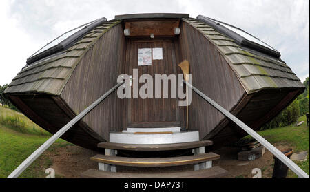 A low-energy house stands in Wulkow, Germany, 27 July 2011. If it was not for the eco storage club Wulkow near Frankfurt an der Oder would not exist in its present form. During the days of the GDR, it was to be given up. The club changed matters after reunification two decades ago. Photo: Bernd Settnik Stock Photo