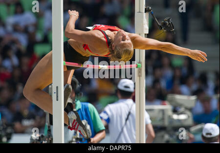 Jennifer Oeser of Germany competes in the womens High Jump event of the Heptathlon competition at the 13th IAAF World Championships in Athletics, in Daegu, Republic of Korea, 29 August 2011. Photo: Bernd Thissen dpa Stock Photo