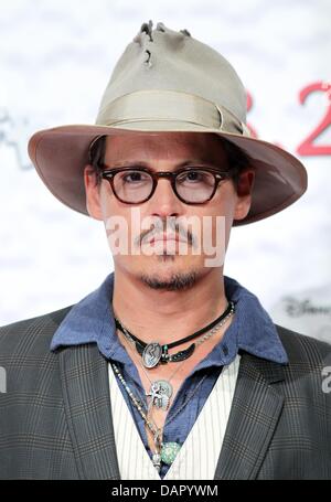 July 17, 2013 - Tokyo, Japan - JOHNNY DEPP attends 'The Lone Ranger' photocall in Tokyo . (Credit Image: © Junko Kimura/Jana Press/ZUMAPRESS.com) Stock Photo