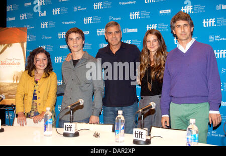 Actors Amara Miller (l-r), Nick Krause, George Clooney, Shailene Woodley and director Alexander Payne attend the press conference of 'The Descendats' at the Toronto International Film Festival, TIFF, at Bell Lightbox in Toronto, Canada, on 10 September 2011. Photo: Hubert Boesl Stock Photo