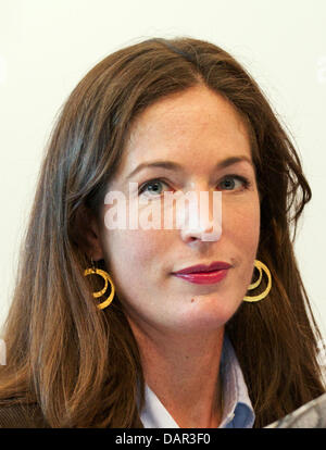 FILE - An archive picture dated 06 October 2010 shows Felicitas von Lovenberg, German journalist,  literary critic and writer, at the book fair in Frankfurt/Main, Germany. Felicitas von Lovenberg was honoured with the Hildegard-von-Bingen-Prize, endowed with 10,000 Euro, on 10 September 2011. Photo: Erwin Elsner Stock Photo