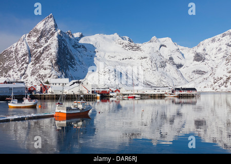 Fishing boats in the harbour Hamnøy / Hamnoy, fishing village on the island Moskenesøya, Nordland, Lofoten, Norway, Scandinavia Stock Photo