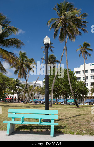 PARK BENCH LUMMUS PARK OCEAN DRIVE SOUTH BEACH MIAMI BEACH FLORIDA USA Stock Photo