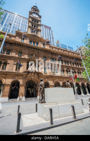 The Cenotaph flanked by the interesting architecture of Sydney's GPO (General Post Office) in Martin Place. Stock Photo