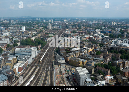 View south east over train lines from the Shard Stock Photo