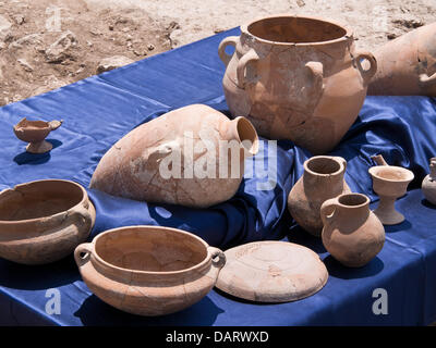 Bet Shemesh, Israel. 18th July 2013. A display of ceramic vessels of more than 600 found at Khirbet Qeiyafa, alongside King David's 10th century BCE palace. According to researchers the number of vessels uncovered indicates they were used for tax collection of agricultural produce. .  Prof. Yossi Garfinkel, of the Hebrew University, and Saar Ganor, of the Israel Antiquities Authority, claim to have positively identified King David's 10th century BCE palace, known to have existed in the Kingdom of Judah at Khirbet Qeiyafa. Credit:  Nir Alon/Alamy Live News Stock Photo