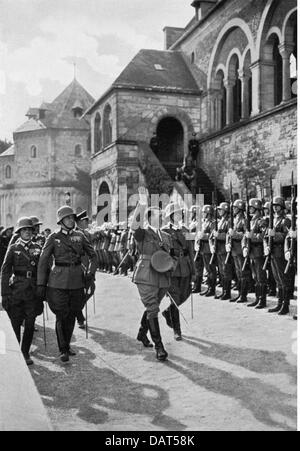 Hitler, Adolf, 20.4.1889 - 30.4.1945, German politician (NSDAP), Chancellor of the Reich 30.1.1933 - 30.4.1945, visit in Goslar, Reichserntedankfest, 30.9.1934, Stock Photo