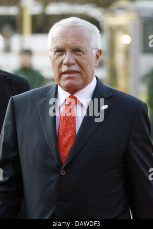 The Czech President Vaclav Klaus arrives at a celebration on the occasion of the 50th anniversary of the Treaty of Rome in Berlin, 24 March 2007. Photo: Johannes Eisele Stock Photo