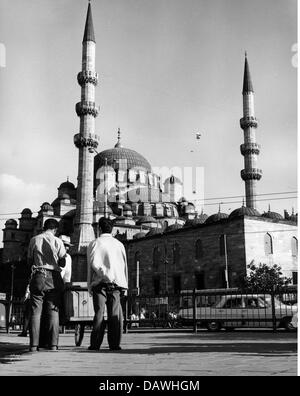 geography/travel, Turkey, cities, Istanbul, buildings, Yeni Mosque, built: 1597 - 1663, by order of Safiye, exterior view, 1960s years, Additional-Rights-Clearences-Not Available Stock Photo