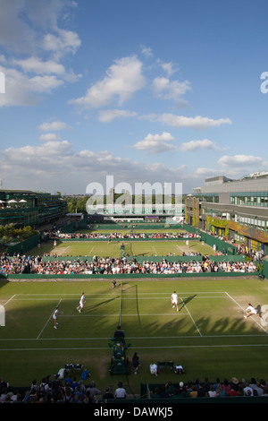 The All England Lawn Tennis Club (AELTC)(left) and former Wimbledon ...