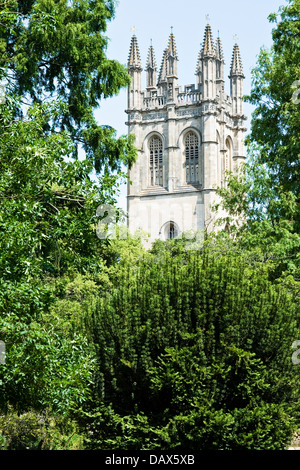 Magdalen Tower, completed in 1509, is a bell tower that forms part of Magdalen College,Oxford England UK Europe Stock Photo