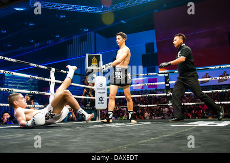 Mauythai boxer boxing hi res stock photography and images Alamy