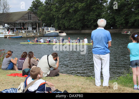 Twickenham Rowing Club men's coxed eight approach the finish line at Molesey Amateur Regatta, 20th July 2013, River Thames, Hurst Park Riverside, East Molesey, near Hampton Court, Surrey, England, Great Britain, United Kingdom, UK, Europe Credit:  Ian Bottle/Alamy Live News Stock Photo