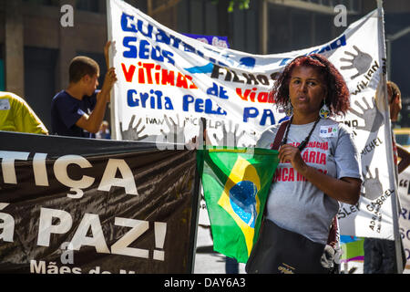 19 JUL 2013 – Protest in memory of the victims of Candelaria