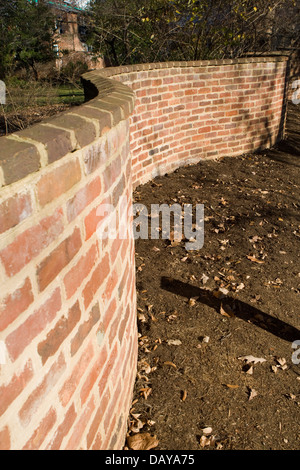 Jefferson's serpentine walls on The Grounds of the University of Virginia, Charlottesville, VA Stock Photo