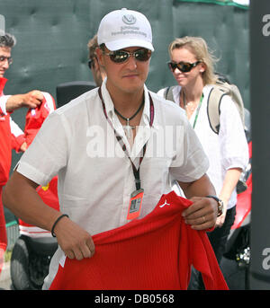 Former German Formula One champion Michael Schumacher arrives at Nevers Magny-Cours Circuit near Nevers, France, 30 June 2007. The 2007 Formula One Grand Prix of France will be held on 01 July. Photo: Carmen Jaspersen Stock Photo