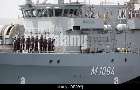 German Navy speedboat 'Ensdorf' leaves the harbour of Limassol, Cyprus, 30 May 2007. The German Navy troops deployed in the UNIFIL mission group 'Maritime Task Force' patrol the Lebanese coast to hinder Hezbollah militias from smuggling of arms. Photo: Matthias Schrader Stock Photo