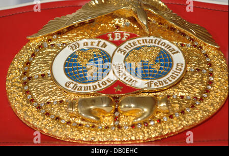 The picture shows the world championship belt of Arthur Abraham, current IBF (International Boxing Federation) champion of the middleweight division, during a press conference in Berlin, Germany, 15 August 2007. Abraham will face his Armenian challenger Gevor during the compulsory defence fight on Saturday, 18 August at Max-Schmeling-Hall in Berlin. Photo: Klaus-Dietmar Gabbert Stock Photo