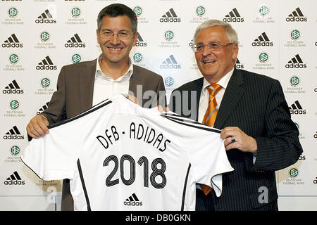 Sports soccer adidas jersey germany hi-res and images - Alamy