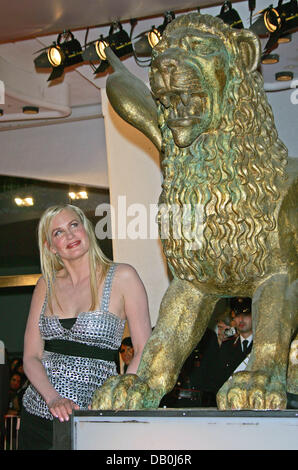 US actress Daryl Hannah arrives for the premiere of 'Blade Runner - The Final Cut' the 64th Venice International Film Festival in Venice, Italy, 01 September 2007. Photo: Hubert Boesl Stock Photo