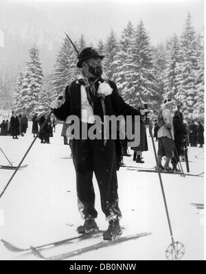 festivities, carnival, carnival on skis, costumed skier, Firstalm, Schliersee, 1934, Additional-Rights-Clearences-Not Available Stock Photo