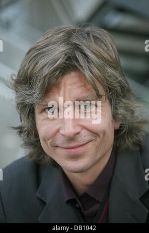 Norwegian author Karl Ove Knausgard poses at the Frankfurt Book Fair in Frankfurt Main, Germany, 11 October 2007. Photo: Uwe Zucchi Stock Photo