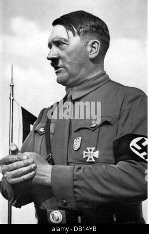 Hitler, Adolf, 20.4.1889 - 30.4.1945, German politician (NSDAP), Chancellor of the Reich 30.1.1933 - 30.4.1945, half length, during a speech, 1933, Stock Photo