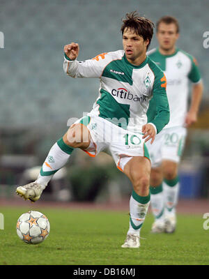 werder-bremens-diego-controls-