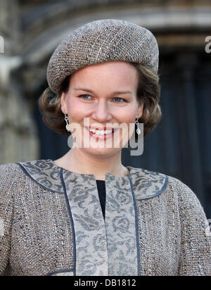 Crown Princess Mathilde attends the 'Koningsfeest' celebrations in Brussels, Belgium, 15 November 2007. During the Koningsfeest students protested against the monarchy. Some of them were taken in costudy by the police. Photo: Albert Nieboer (NETHERLANDS OUT) Stock Photo