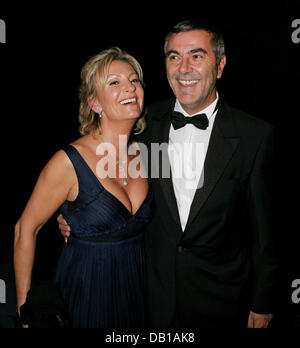 German TV-presenter Sabine Christiansen and her partner Norbert Medus are pictured at the After-Show-Party following the 59th annual Bambi Awards ceremony in Duesseldorf, Germany, 29 November 2007. Photo: Jens Kalaene Stock Photo