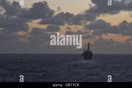 Arleigh Burke-class destroyer USS Momsen (DDG 92) (right) and Royal Australian Navy guided-missile frigate HMAS Sydney (FFG 03) Stock Photo