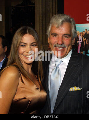 July 22, 2013 - FILE - Actor DENNIS FARINA, a real-life Chicago police officer who went on to play a detective on NBC's Law & Order, has died at 69. According to his publicist, Farina died Monday morning in a Scottsdale, Arizona, hospital after suffering a blood clot in his lung. PICTURED: Apr 02, 2002; Hollywood - Actress Sofia Vergara and actor Dennis Farina at the 'Big Trouble' premiere held at the El Capitan Theatre. (Credit Image: Robert Millard/ZUMAPRESS.com) Stock Photo