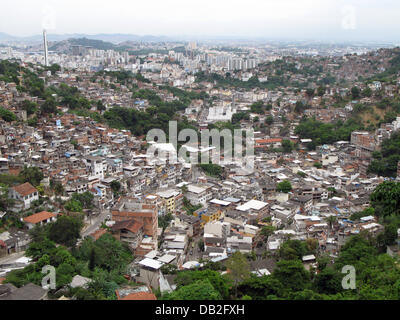 View on one of the many Favelas, the slums of Rio de Janeiro, Brazil, 01 December 2007. Photo: Peter Kneffel Stock Photo
