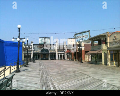 The set of the series 'Boardwalk Empire' si pictured in Atlantic City, USA, 20 July 2011. The city is located at a two hours drive distance from New York City. The series, which has also been broadcasted in Germany since February 2011, holds 18 nominations for the Emmy prize and thus is a huge favourite. The television prize Emmy will be awarded on the weekend of 21 September 2011.