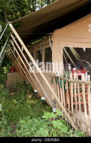 glamping-in-english-posh-camping-at-the-bereleigh-estate-east