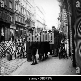 geography / travel, Austria, February Uprising, Vienna, road block of the home guard, 12.2.1934 - 14.2.1934, Additional-Rights-Clearences-Not Available Stock Photo