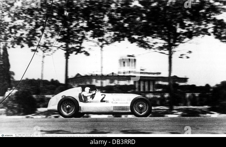 sports, car racing, Grand Prix of Barcelona, Rudolf Caracciola for Mercedes Benz, 30.6.1935, Additional-Rights-Clearences-Not Available Stock Photo